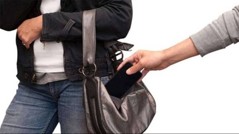 mo thay mat dien thoai 3 Chiêm bao thấy mất điện thoại màu đen